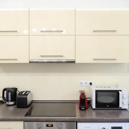 Apartament 3 En Bedroom Flat In The Main Centre For 6ppl, 3bdr,3bthr,ac *