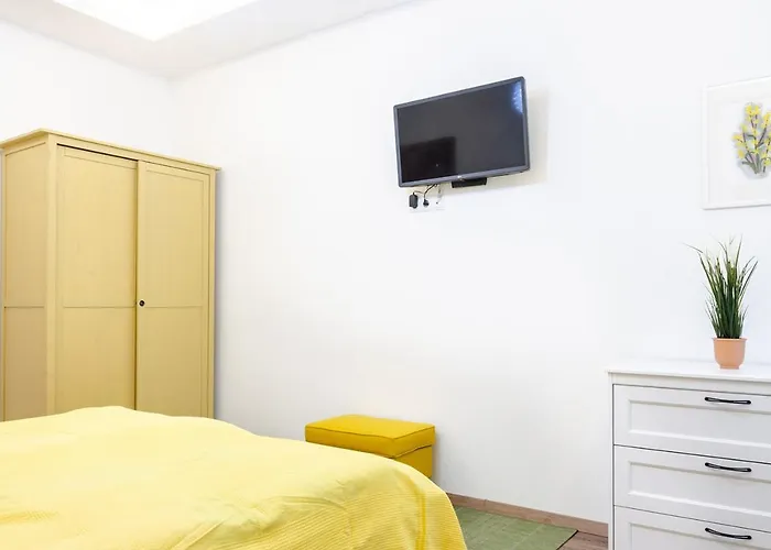 דירה 3 En Bedroom Flat In The Main Centre For 6ppl, 3bdr,3bthr,ac