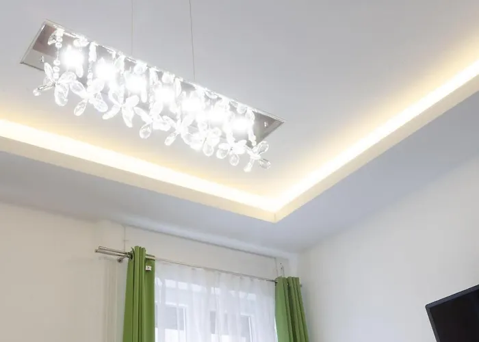 דירה 3 En Bedroom Flat In The Main Centre For 6ppl, 3bdr,3bthr,ac