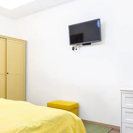 Apartamento 3 En Bedroom Flat In The Main Centre For 6ppl, 3bdr,3bthr,ac