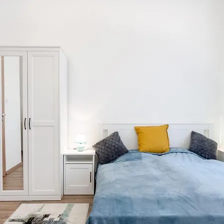 3 En Bedroom Flat In The Main Centre For 6ppl, 3bdr,3bthr,ac