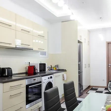 3 En Bedroom Flat In The Main Centre For 6ppl, 3bdr,3bthr,ac 아파트 *