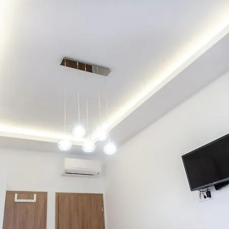 3 En Bedroom Flat In The Main Centre For 6ppl, 3bdr,3bthr,ac *