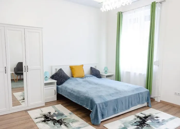 3 En Bedroom Flat In The Main Centre For 6ppl, 3bdr,3bthr,ac Apartamento