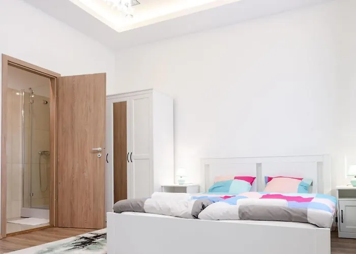 3 En Bedroom Flat In The Main Centre For 6ppl, 3bdr,3bthr,ac